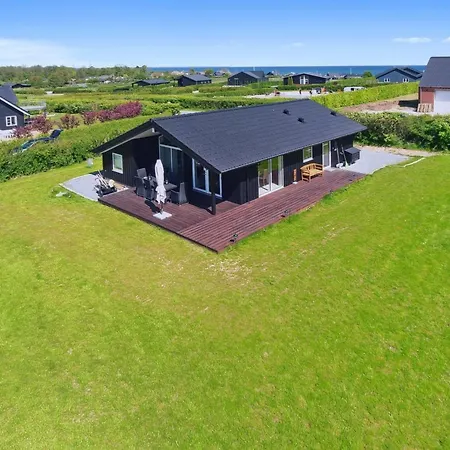Francis Holiday home *